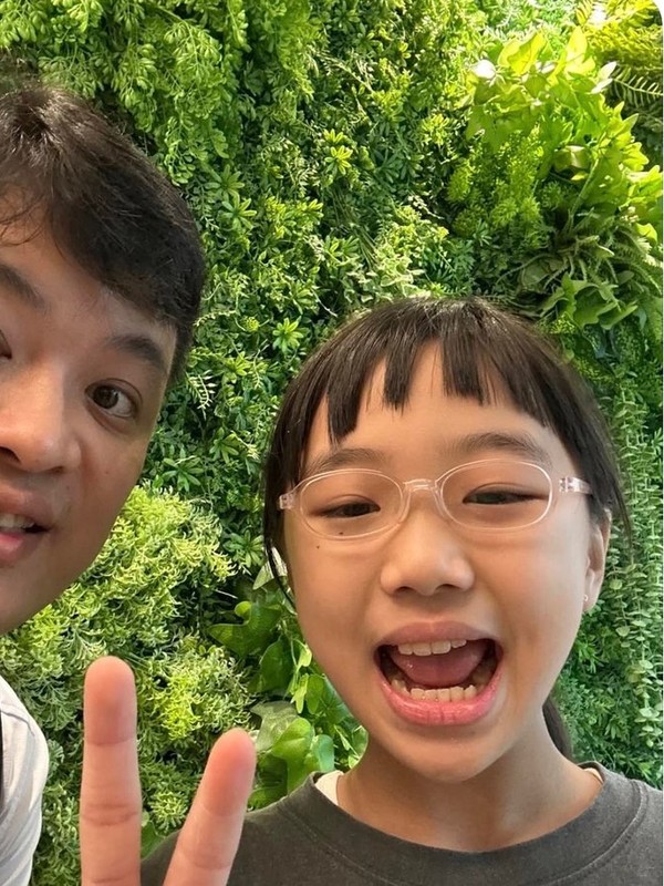 患者與王醫師矯正合照