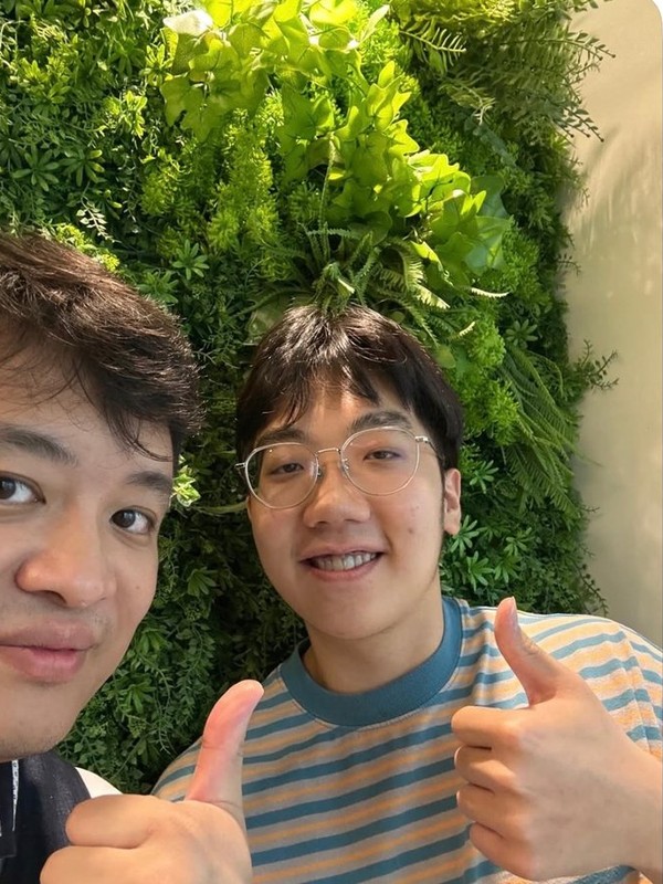 患者與王醫師矯正合照