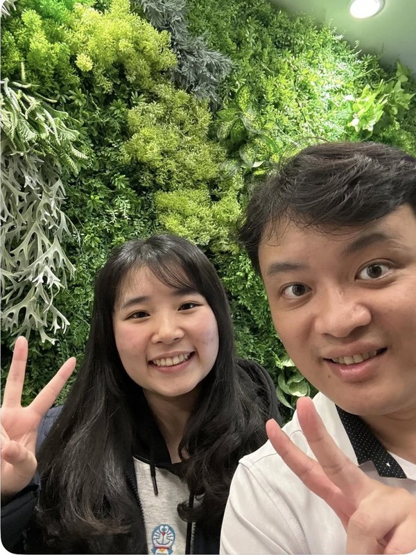 患者與王醫師矯正合照